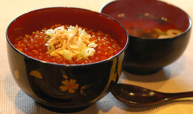 640鮭の親子丼